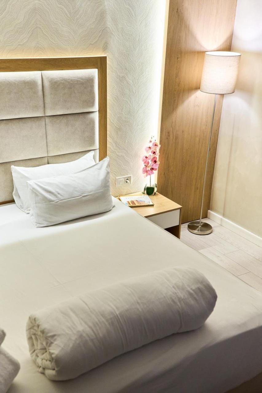Edem Hotel Turkistan Eksteriør bilde
